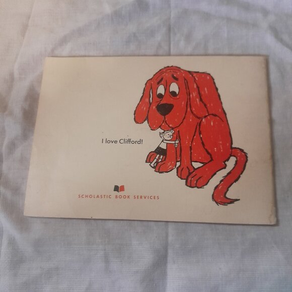 Vintage 1966 Scholastic Paperback Edition of Clifford Takes a Trip - Picture 5 of 5